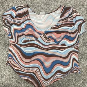 Multi colored top, V cut